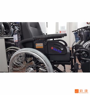 R-16 高背舒適型多功能手推輪椅