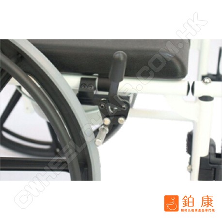 台灣 Merits BR700 沖涼/坐便防水輪椅