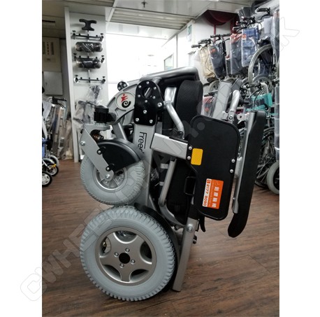 美國 Freedom Chair-9146L【最大承重500磅|特厚9吋前輪|1秒摺合|輕鬆越障|省電|長途行駛】限時優惠$ 31,000