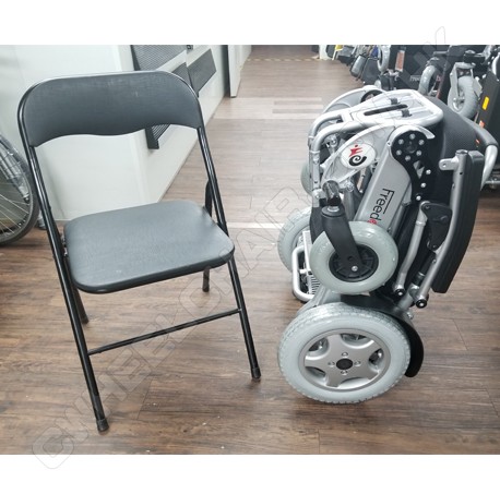 美國 Freedom Chair-8124L【可上飛機|1秒摺合|超輕|省電|長途行駛】限時優惠$ 23,800